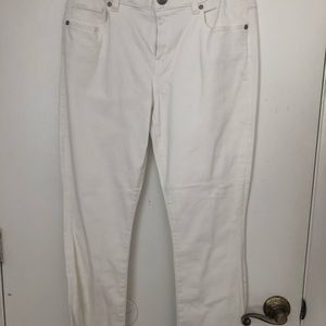 NWT Cabi White Stretch Kick-It Crop Pants; Size 8